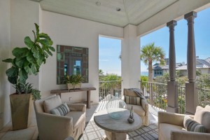 30a_home_exterior_balcony_3